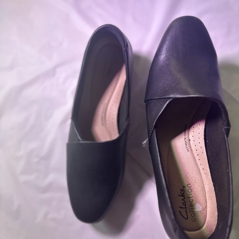 Clarks Women's Elegant Black Flats
